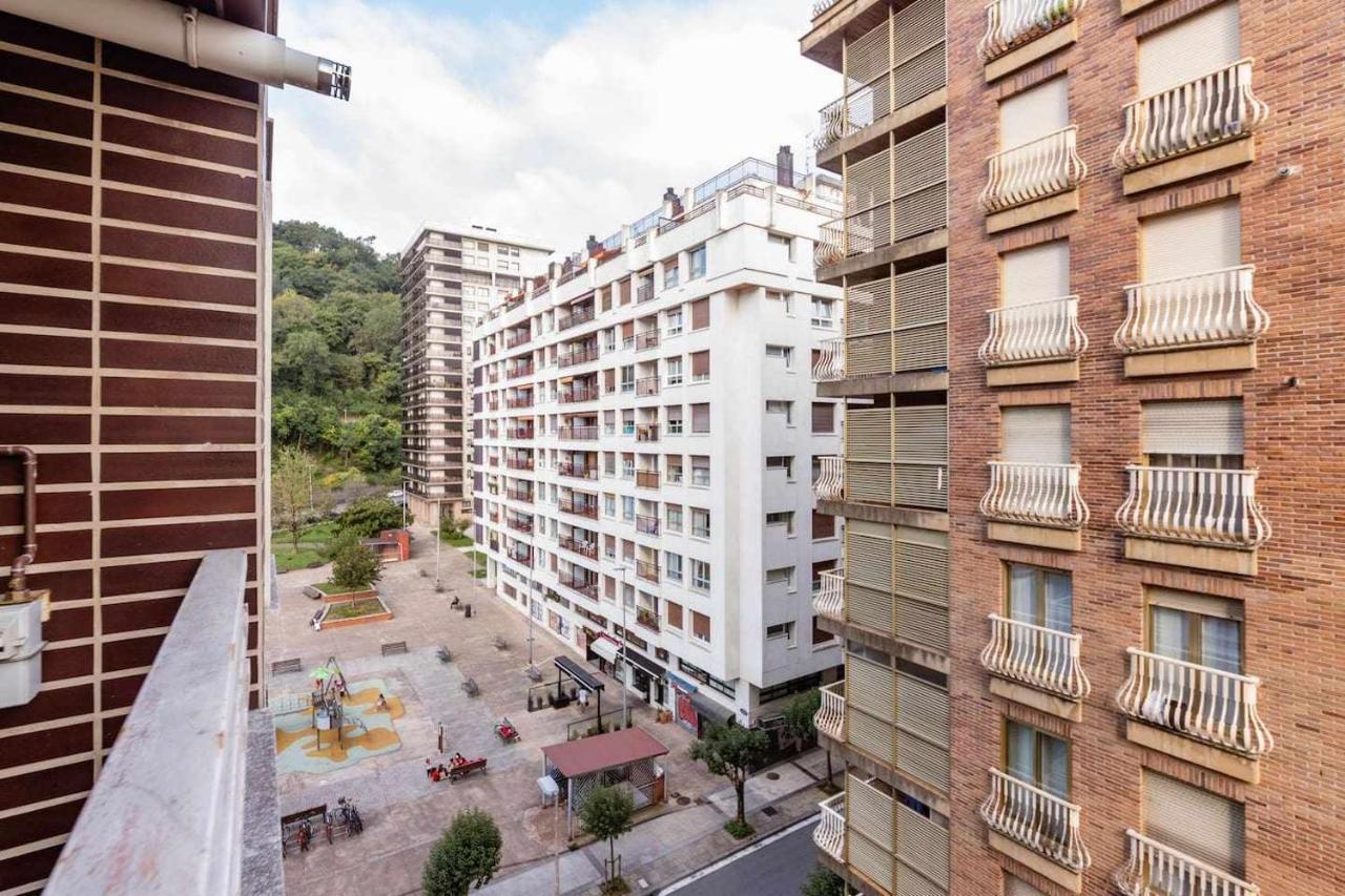 New Amara Suite Friends & Families Parking San Sebastián Esterno foto