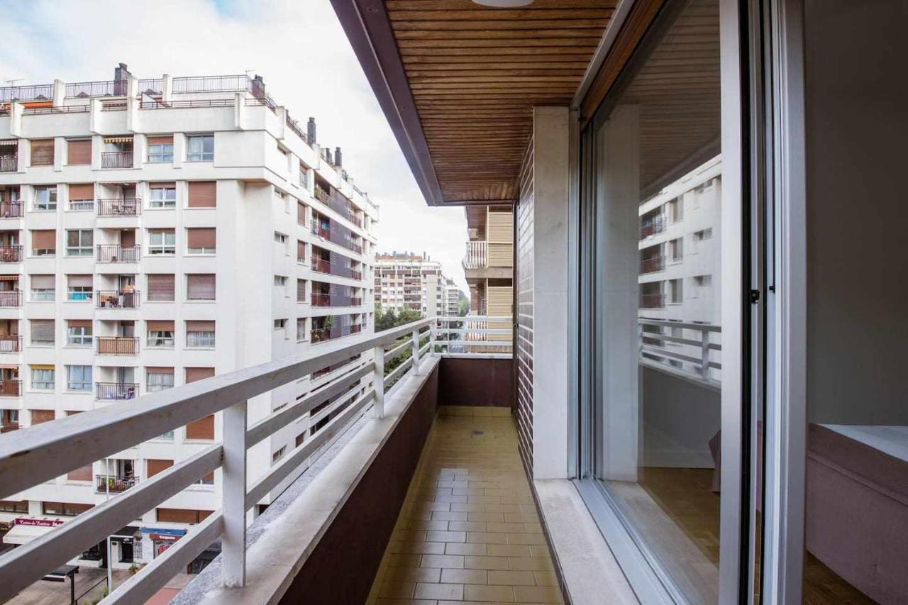 New Amara Suite Friends & Families Parking San Sebastián Esterno foto
